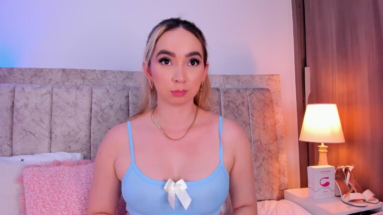 AmeliaCooperr's Streamate show and profile