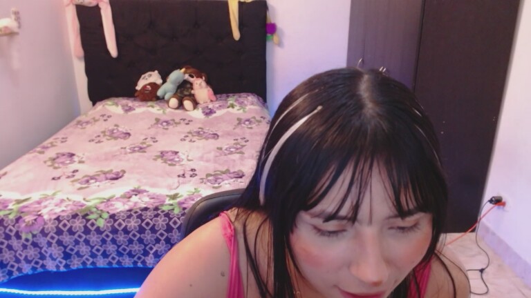 miia_ksy's Streamate show and profile