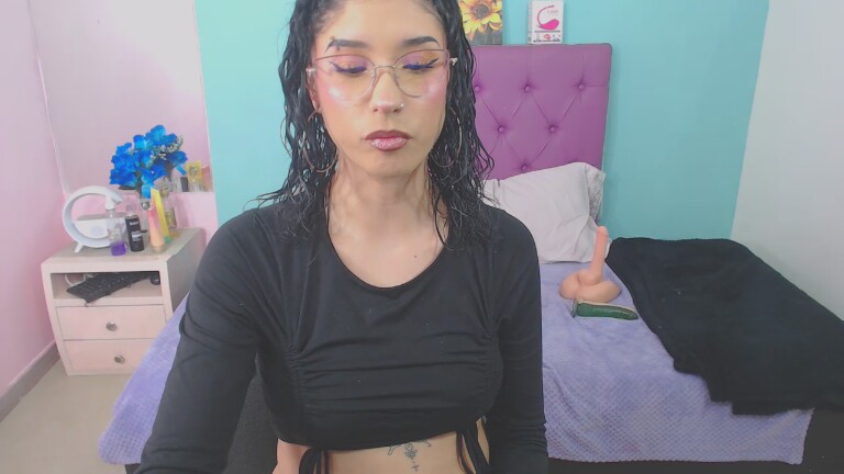 CinthyaGomez66's Streamate show and profile