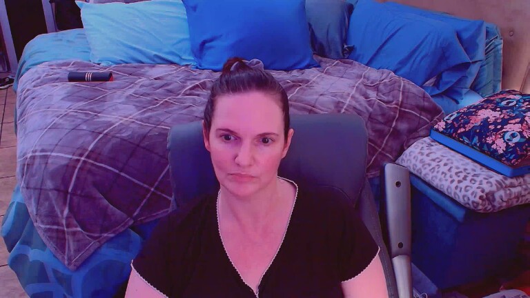 Nina's Streamate show and profile