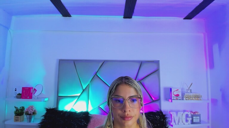 MelissaGolden's Streamate show and profile