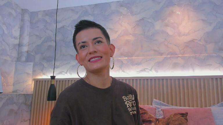 ZoeHenao's Streamate show and profile