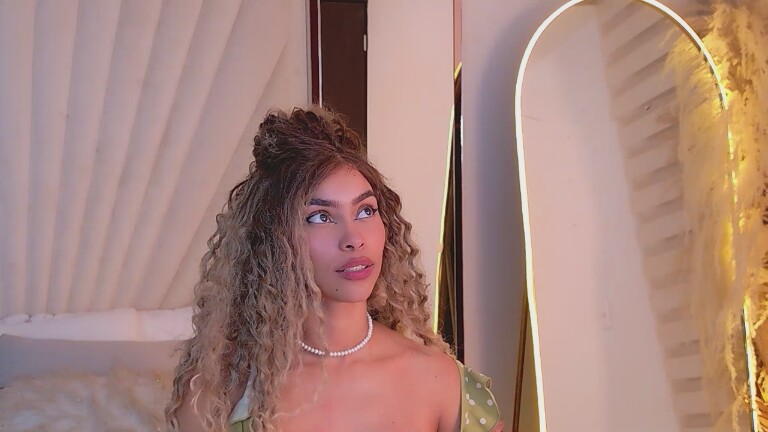 GingerPiiaf's Streamate show and profile