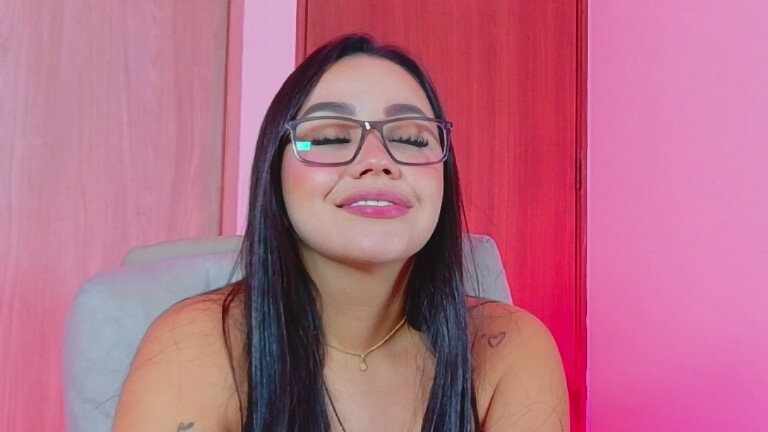 AnnieFerreiras's Streamate show and profile
