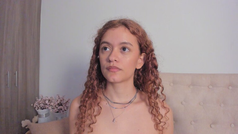 EmiliaJons's Streamate show and profile