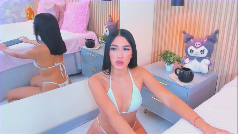 HemmaThompsonn's Streamate show and profile