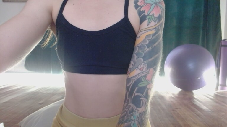 VicktoriaLou's Streamate show and profile