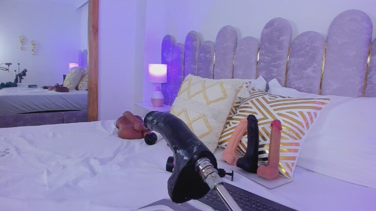 GabrielaHernandez's Streamate show and profile