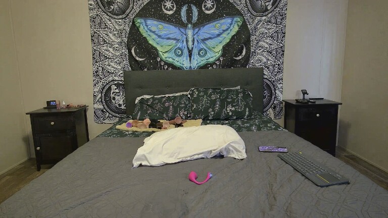 SweetBridget's Streamate show and profile