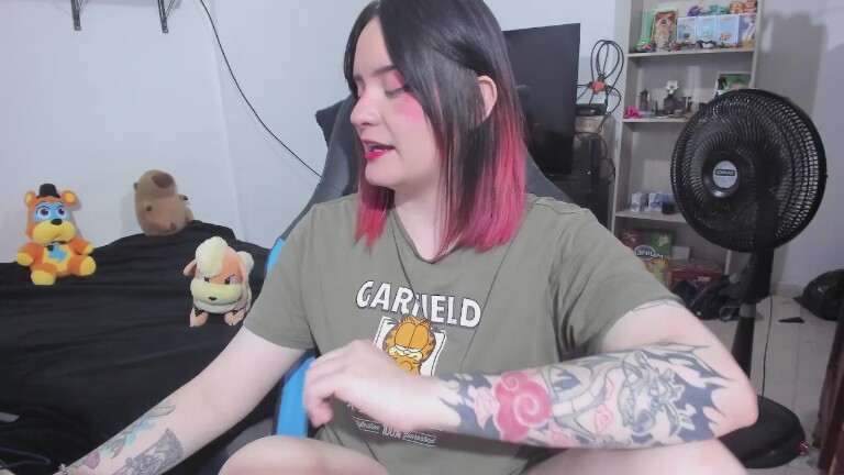 Red_Pandemonium's Streamate show and profile