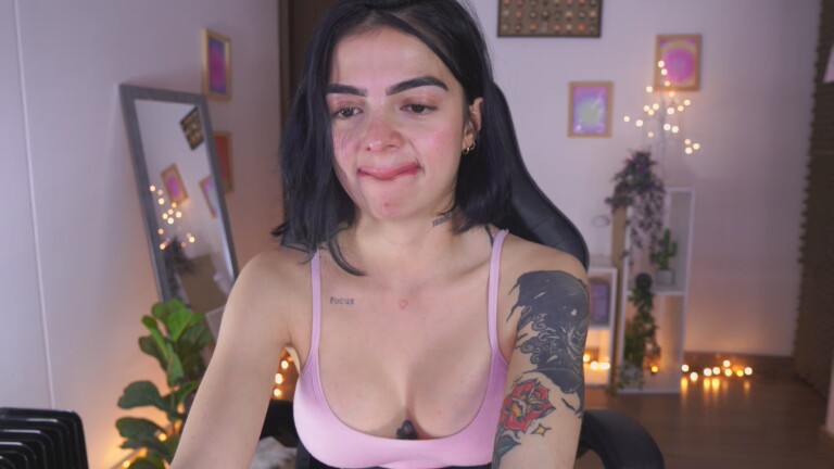 AlissonnovaXX's Streamate show and profile
