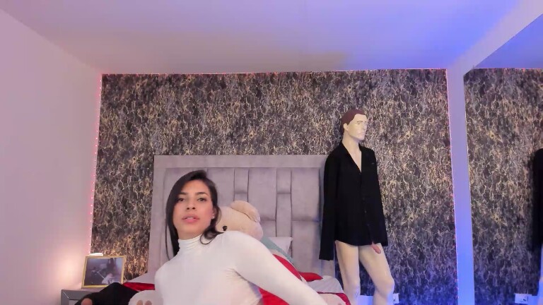 YelinaMontana's Streamate show and profile