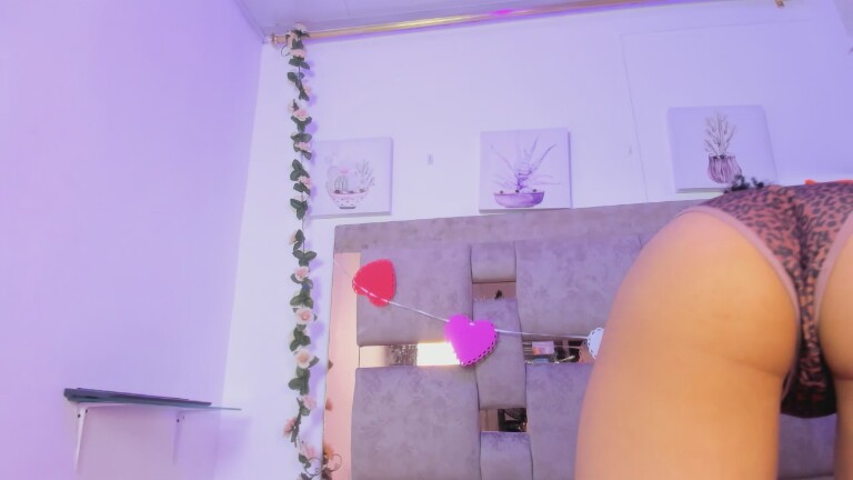 BaddieDelayla's Streamate show and profile