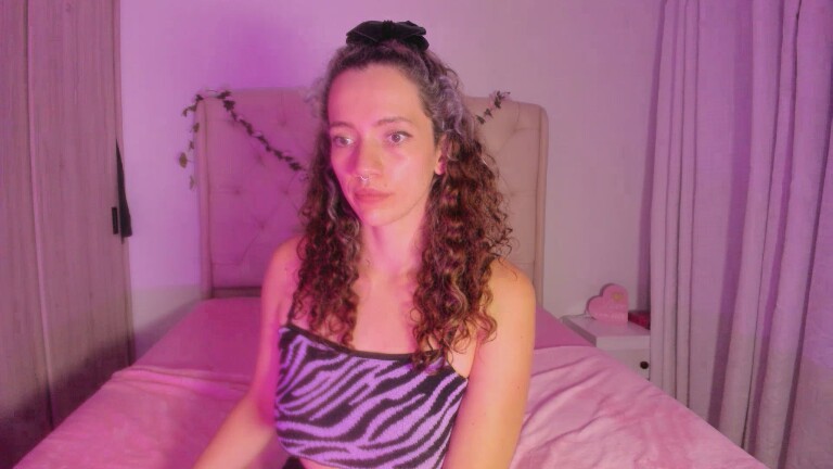 AliceKizar's Streamate show and profile