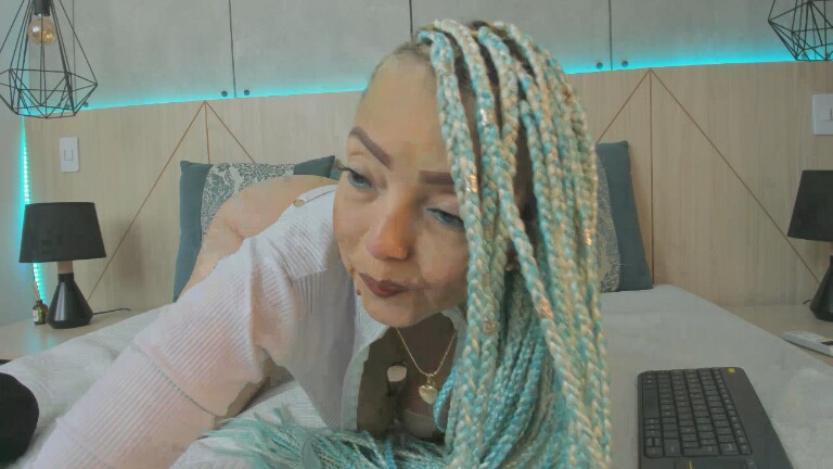 MadisonBecker's Streamate show and profile