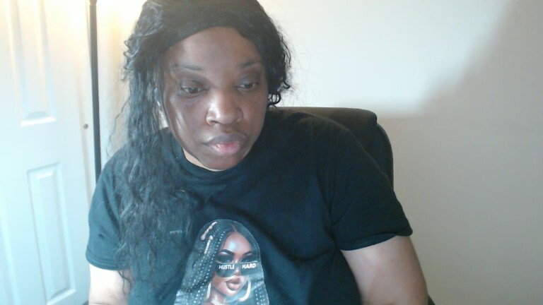 SexyMona's Streamate show and profile