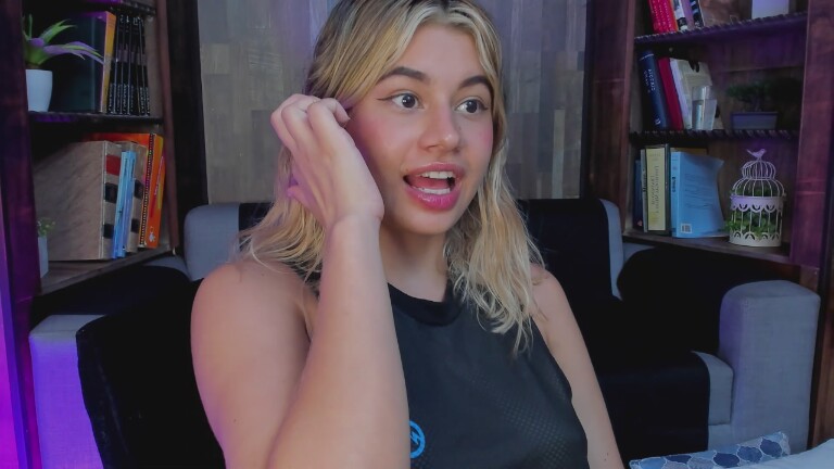 MeliGrey's Streamate show and profile