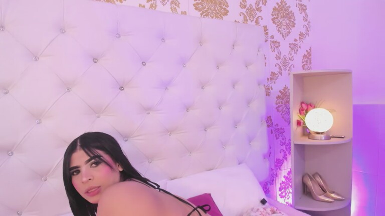 EMA_LAMBERT's Streamate show and profile