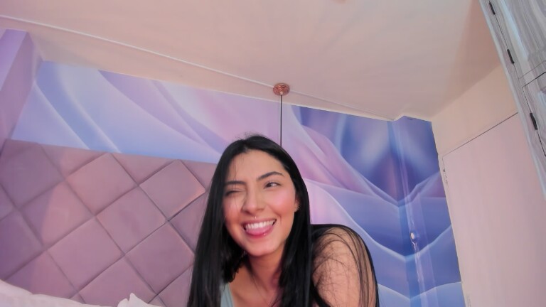 ViolletaRosse's Streamate show and profile