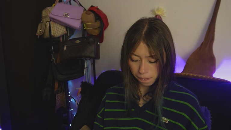 namismith18's Streamate show and profile