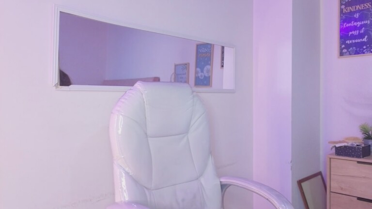 blueehazell18's Streamate show and profile