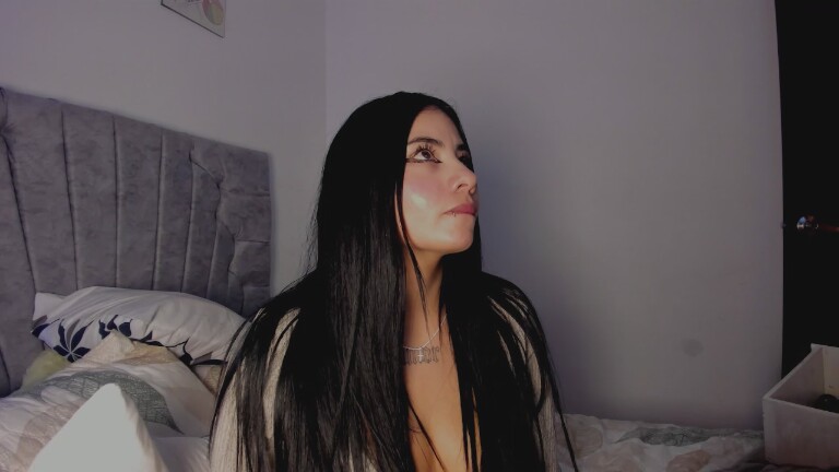 NatalieBluee's Streamate show and profile