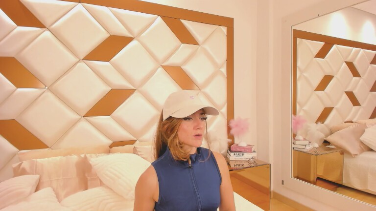 AlejandraDamac's Streamate show and profile