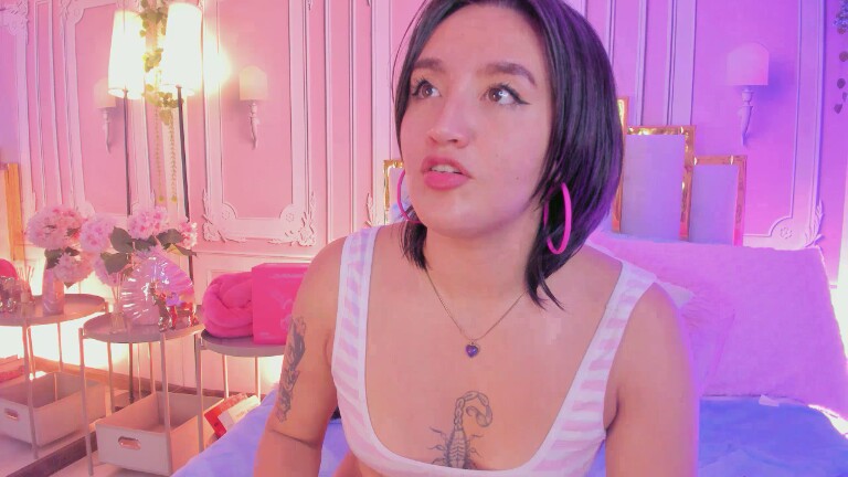 NaraSuarez's Streamate show and profile