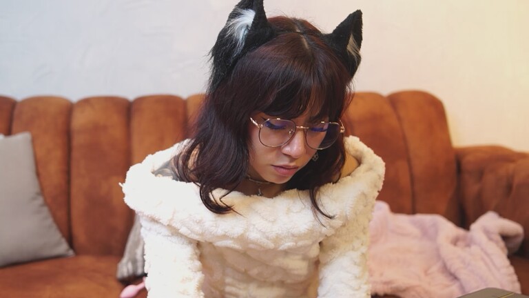 ZaraMiiuw's Streamate show and profile