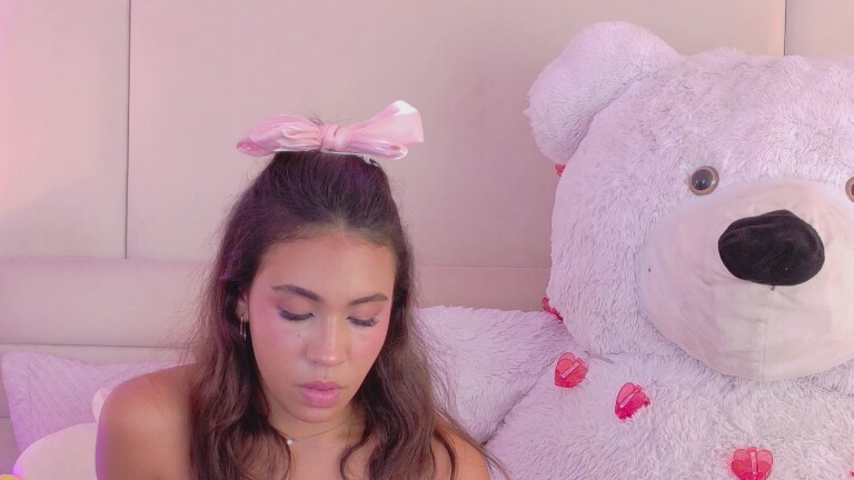 GiaSkye's Streamate show and profile