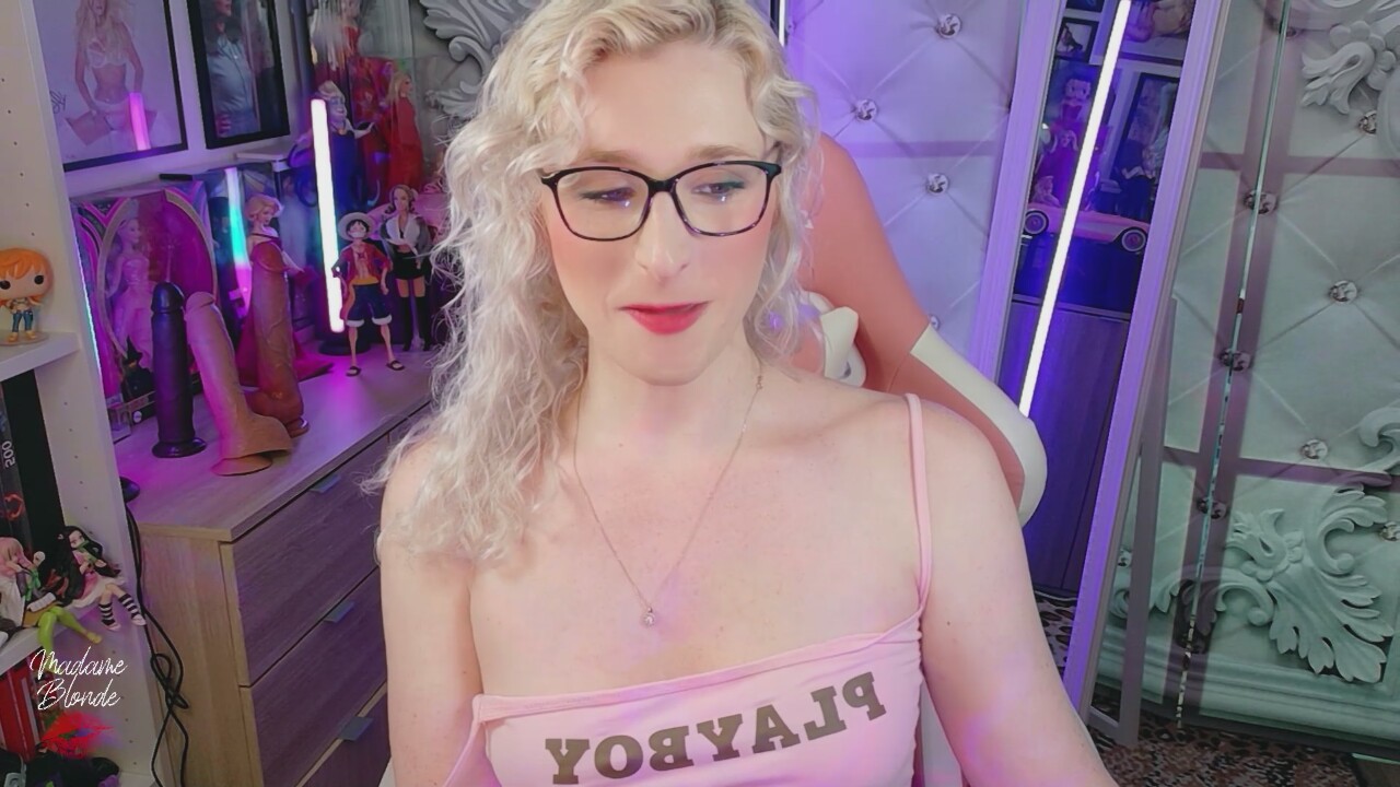 Madame_Blonde