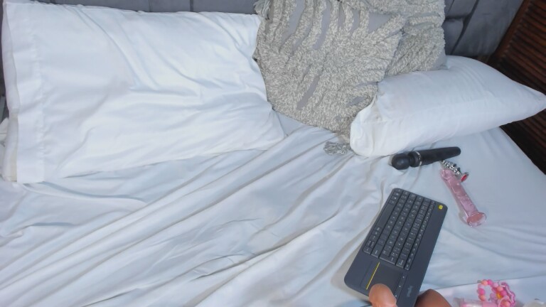 ZoeySpeart's Streamate show and profile