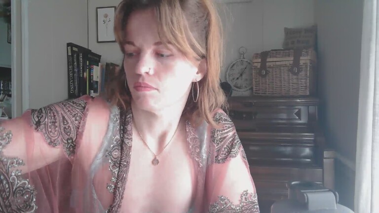 RaynaGingerlysnatch's Streamate show and profile