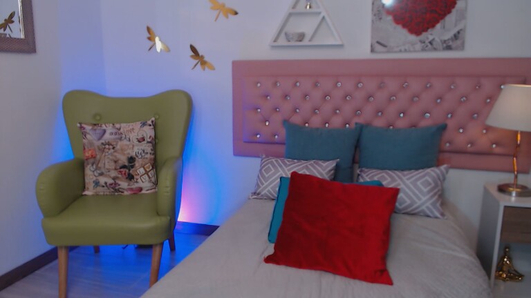 MaryMilan's Streamate show and profile