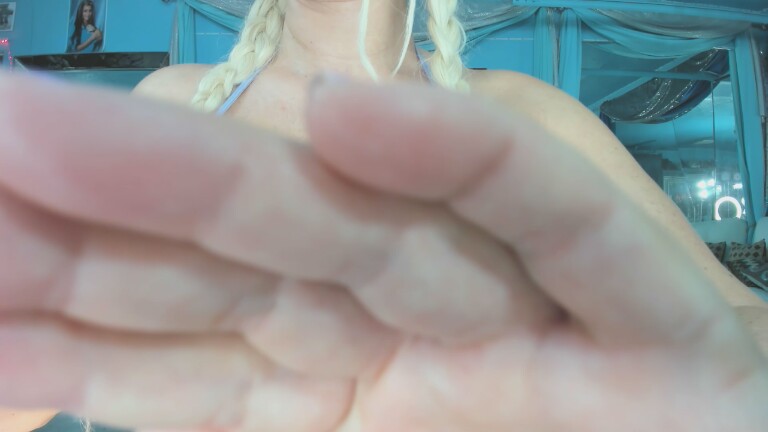 ADRIANNA777's Streamate show and profile