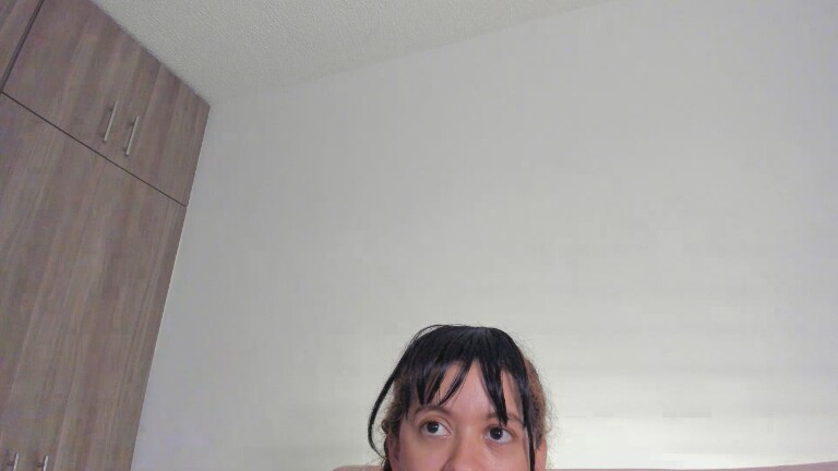 EmiliaJons's Streamate show and profile