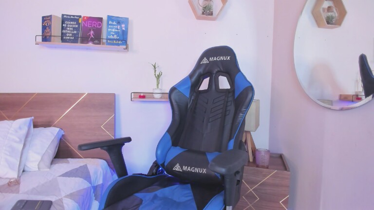 imlucyferreira's Streamate show and profile