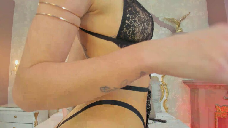 ZuzanHoll's Streamate show and profile