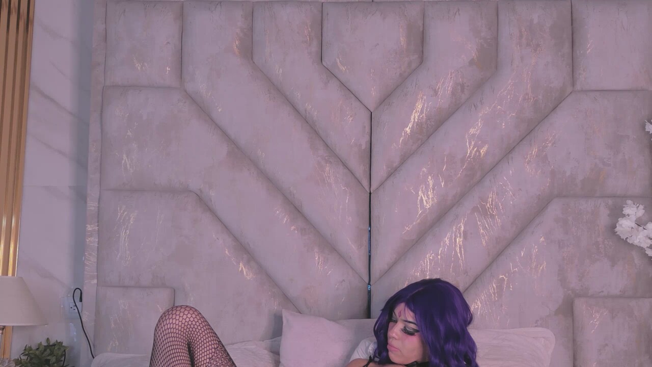 Molly_Crystal_Pv