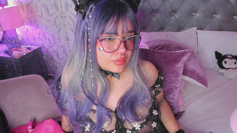 MaddieWaves's Streamate show and profile