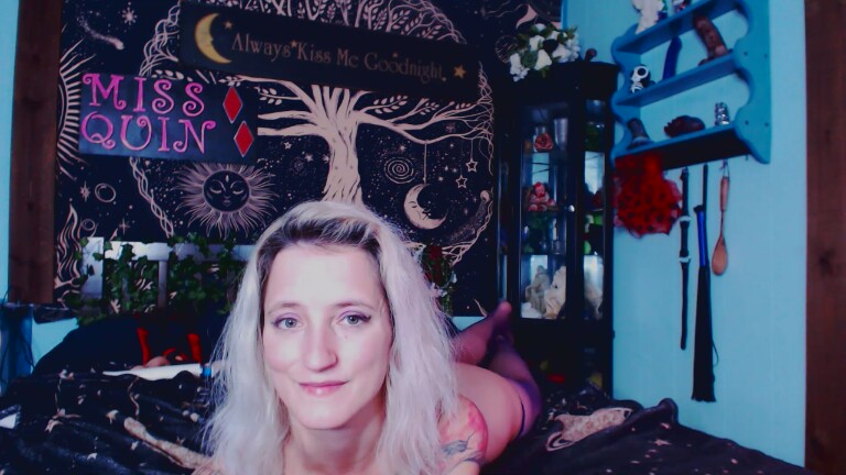 MissQuinCam's Streamate show and profile