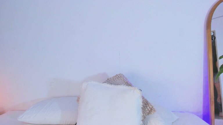 StephanyGray's Streamate show and profile