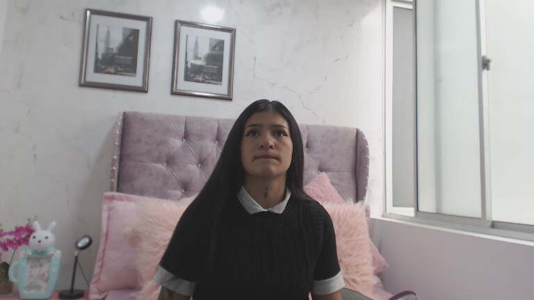 Lucia_delaVega's Streamate show and profile