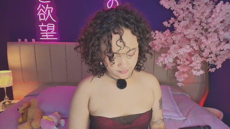 ZarahRosse's Streamate show and profile