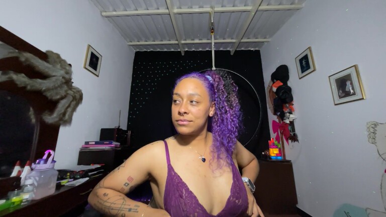 CataBlue's Streamate show and profile