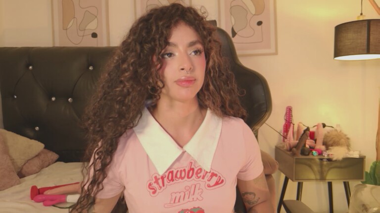 sofiasantana66's Streamate show and profile