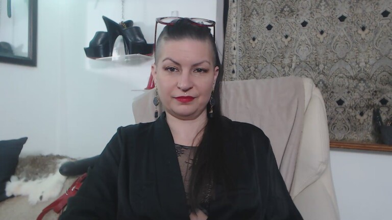 TheeLadyKatrina's Streamate show and profile