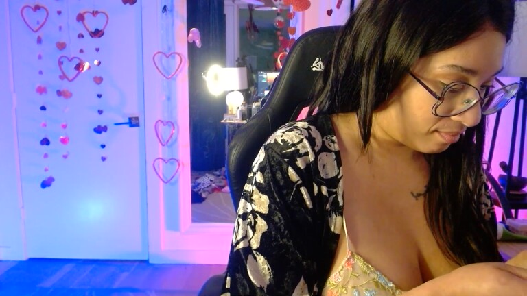 CallMeCharlotte's Streamate show and profile