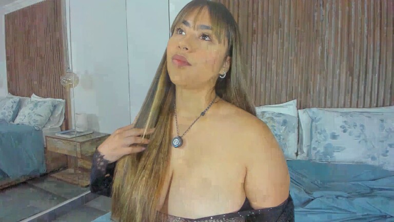 MaraMoore's Streamate show and profile