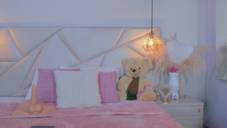 EmyCarterr's Streamate show and profile